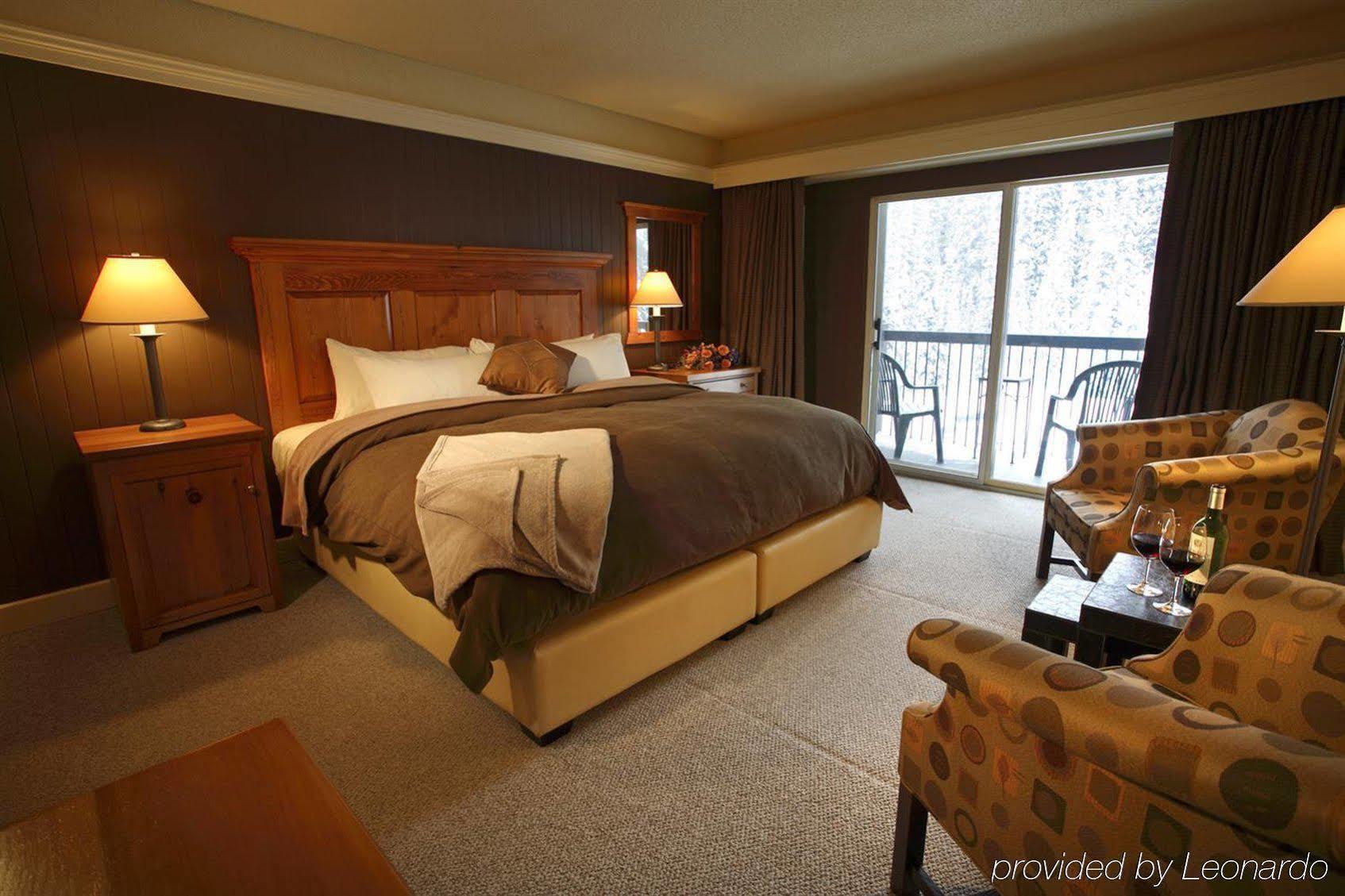 Deer Lodge Lake Louise Rum bild