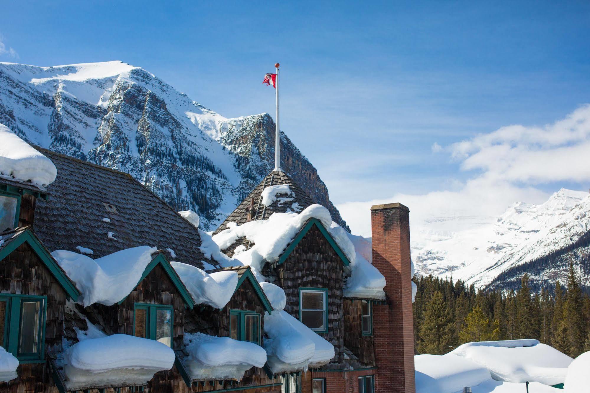 Deer Lodge Lake Louise Exteriör bild